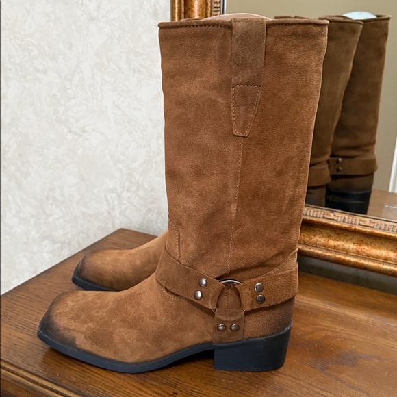 Steve Madden Ruskin Suede Women’s Distressed Boots. Color: Chesnut. Size 7. - Picture 4 of 13